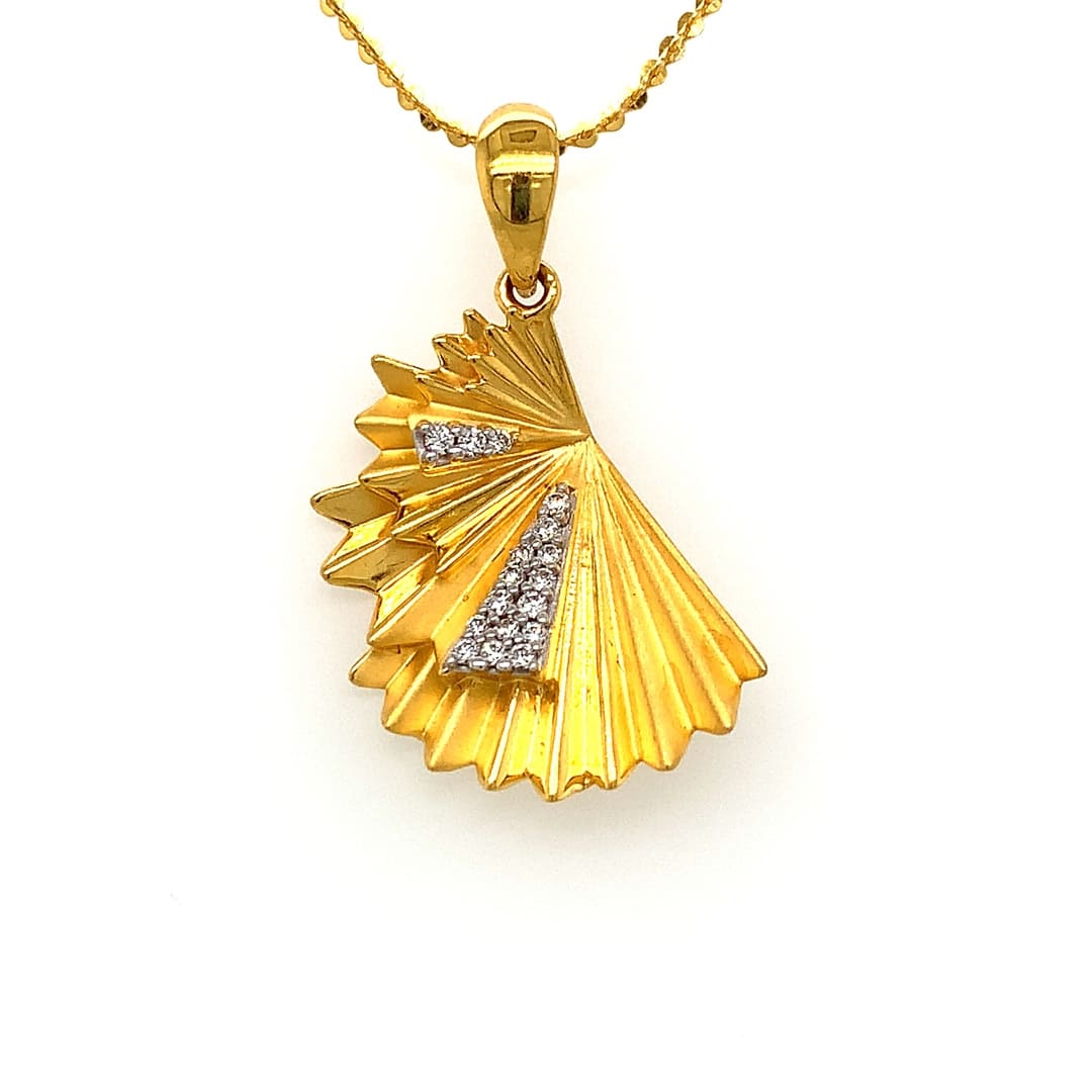 Fancy 22kt Gold Pendent With Earring